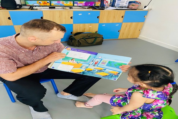 Interactive English 8